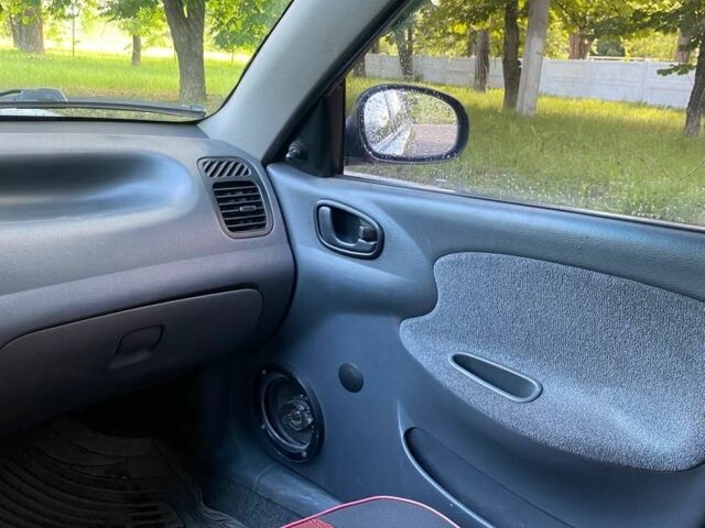 Красный Дэу Сенс, объемом двигателя 1.5 л и пробегом 144 тыс. км за 3200 $, фото 15 на Automoto.ua