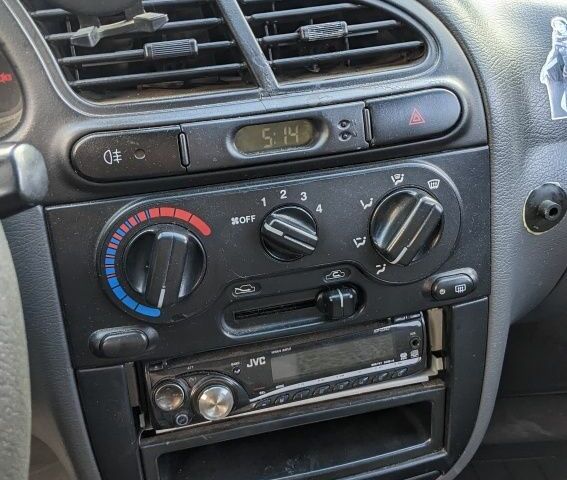 Красный Дэу Сенс, объемом двигателя 0 л и пробегом 180 тыс. км за 1800 $, фото 6 на Automoto.ua