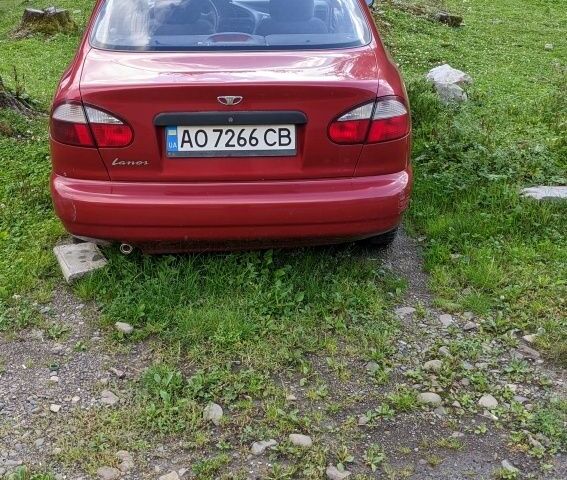 Красный Дэу Сенс, объемом двигателя 0 л и пробегом 180 тыс. км за 1800 $, фото 2 на Automoto.ua