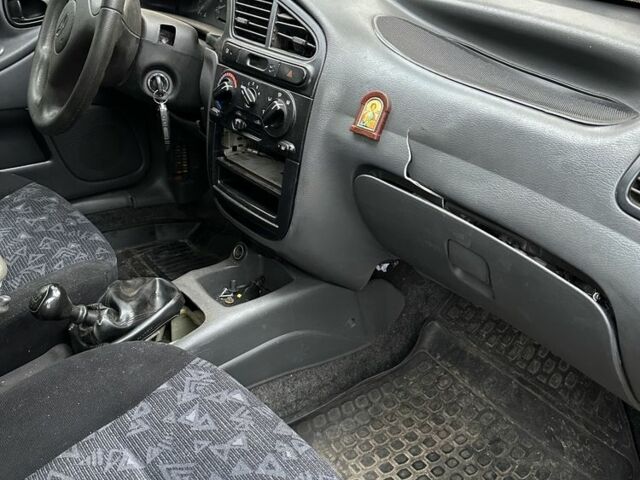 Красный Дэу Сенс, объемом двигателя 1.5 л и пробегом 234 тыс. км за 650 $, фото 7 на Automoto.ua