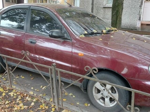 Красный Дэу Сенс, объемом двигателя 1.5 л и пробегом 160 тыс. км за 2200 $, фото 2 на Automoto.ua