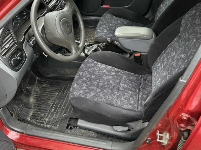 Красный Дэу Сенс, объемом двигателя 1.5 л и пробегом 234 тыс. км за 650 $, фото 3 на Automoto.ua