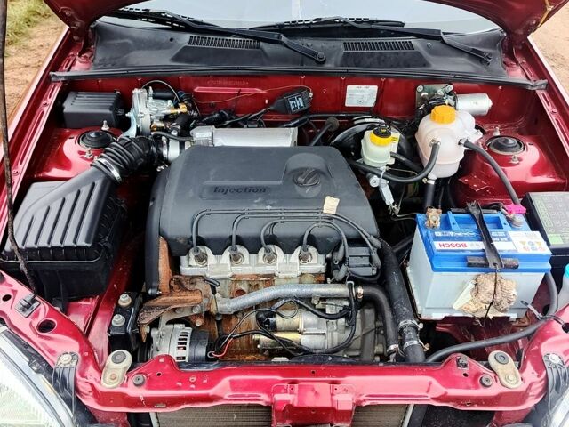 Красный Дэу Сенс, объемом двигателя 1.3 л и пробегом 165 тыс. км за 2100 $, фото 6 на Automoto.ua