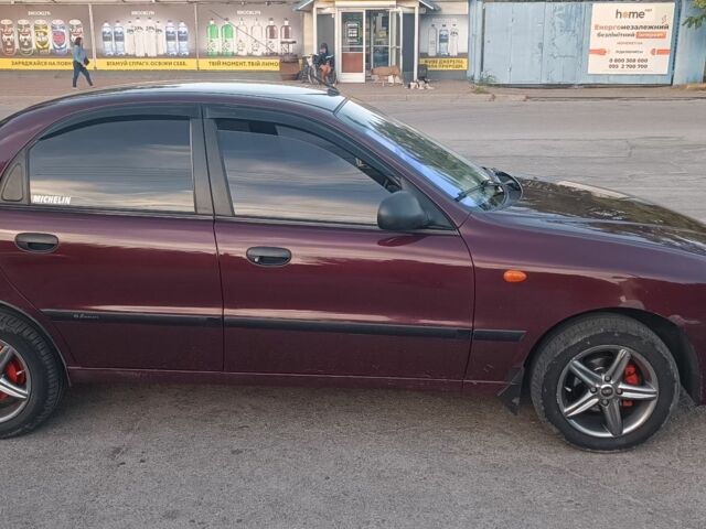 Червоний Деу Сенс, об'ємом двигуна 1.3 л та пробігом 170 тис. км за 2400 $, фото 1 на Automoto.ua