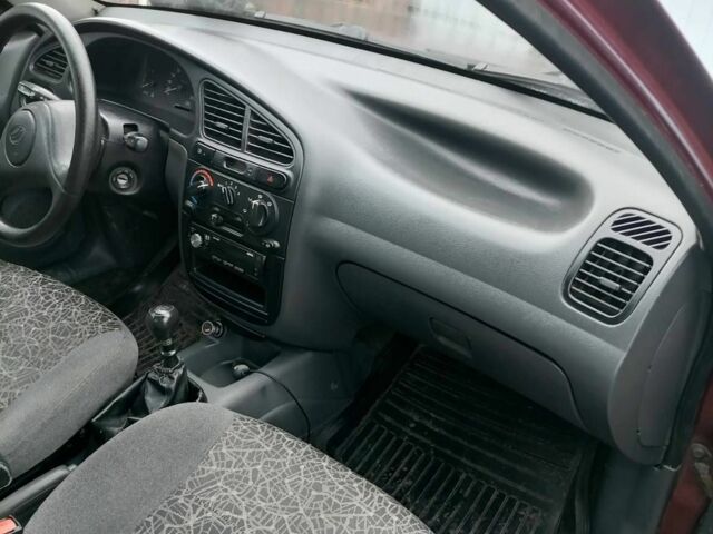 Красный Дэу Сенс, объемом двигателя 1.5 л и пробегом 164 тыс. км за 2400 $, фото 5 на Automoto.ua