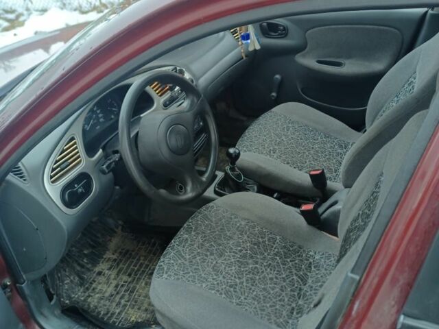 Красный Дэу Сенс, объемом двигателя 0 л и пробегом 165 тыс. км за 1350 $, фото 5 на Automoto.ua