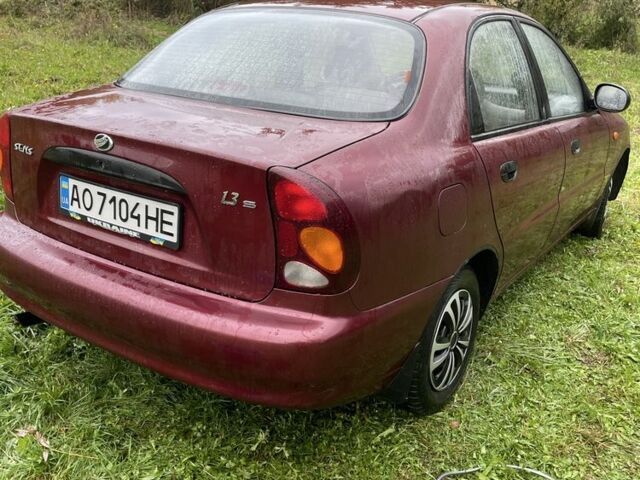 Дэу Сенс 2011 в Ужгороде на Automoto.ua Красный Дэу Сенс, объемом двигателя 1.3 л и пробегом 94 тыс. км за 1900 $, фото 1 на Automoto.ua