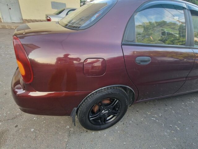 Червоний Деу Сенс, об'ємом двигуна 1.5 л та пробігом 165 тис. км за 2700 $, фото 1 на Automoto.ua