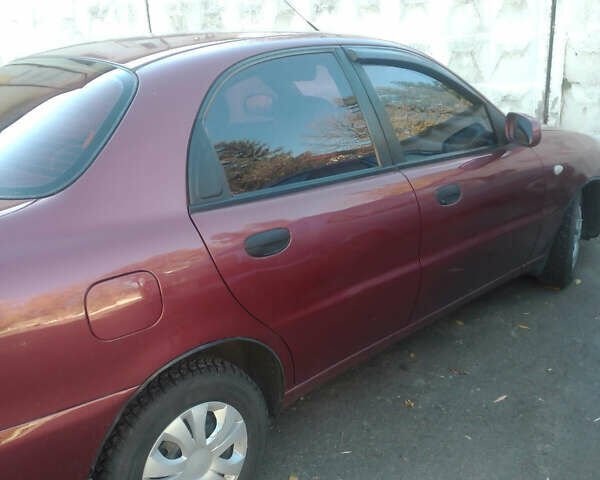 Красный Дэу Сенс, объемом двигателя 1.3 л и пробегом 164 тыс. км за 2500 $, фото 1 на Automoto.ua