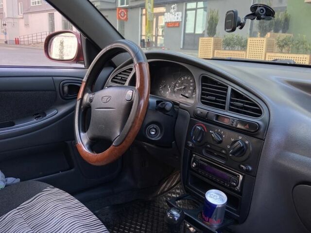 Красный Дэу Сенс, объемом двигателя 1.5 л и пробегом 206 тыс. км за 2350 $, фото 9 на Automoto.ua