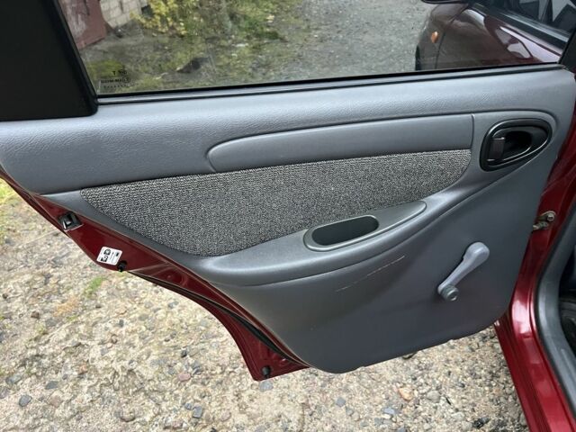 Червоний Деу Сенс, об'ємом двигуна 1.5 л та пробігом 111 тис. км за 3100 $, фото 15 на Automoto.ua