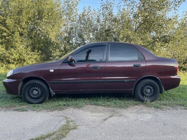 Красный Дэу Сенс, объемом двигателя 1.3 л и пробегом 125 тыс. км за 2900 $, фото 3 на Automoto.ua
