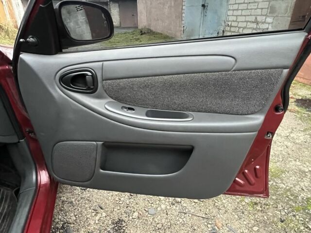 Червоний Деу Сенс, об'ємом двигуна 1.5 л та пробігом 111 тис. км за 3100 $, фото 14 на Automoto.ua