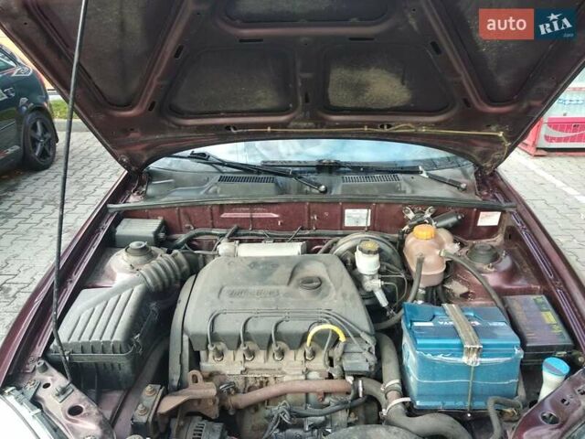 Красный Дэу Сенс, объемом двигателя 1.3 л и пробегом 126 тыс. км за 1950 $, фото 4 на Automoto.ua