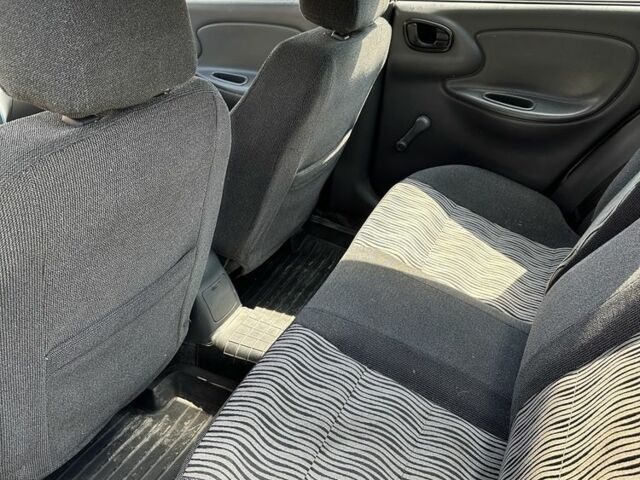 Червоний Деу Сенс, об'ємом двигуна 1.3 л та пробігом 160 тис. км за 2700 $, фото 5 на Automoto.ua