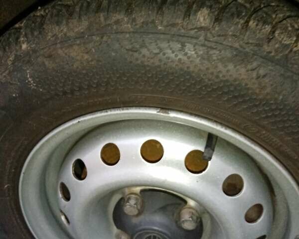 Красный Дэу Сенс, объемом двигателя 1.3 л и пробегом 48 тыс. км за 3700 $, фото 3 на Automoto.ua