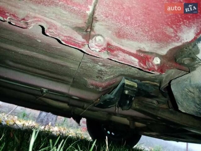 Красный Дэу Сенс, объемом двигателя 1.3 л и пробегом 48 тыс. км за 3700 $, фото 6 на Automoto.ua