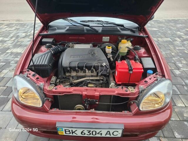 Деу Сенс 2005 у Остоге на Automoto.ua Червоний Деу Сенс, об'ємом двигуна 1.3 л та пробігом 14 тис. км за 2800 $, фото 5 на Automoto.ua