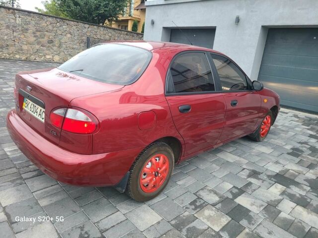 Деу Сенс 2005 у Остоге на Automoto.ua Червоний Деу Сенс, об'ємом двигуна 1.3 л та пробігом 14 тис. км за 2800 $, фото 1 на Automoto.ua