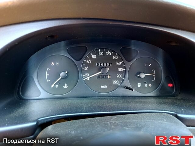 Дэу Сенс, объемом двигателя 1.3 л и пробегом 225 тыс. км за 1850 $, фото 4 на Automoto.ua