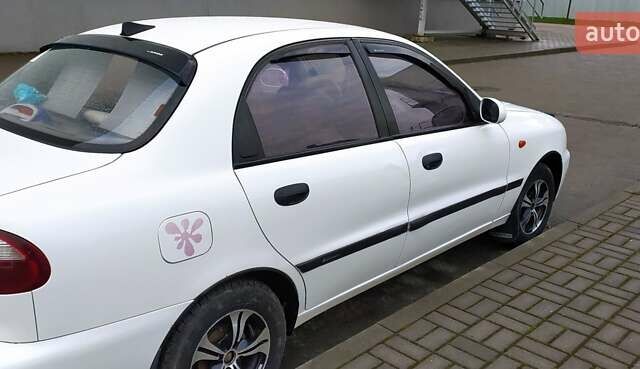 Дэу Сенс, объемом двигателя 1.3 л и пробегом 132 тыс. км за 2000 $, фото 13 на Automoto.ua