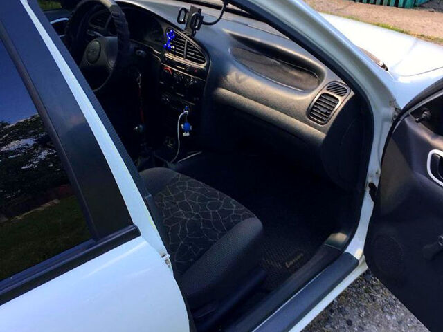 Дэу Сенс, объемом двигателя 1.3 л и пробегом 200 тыс. км за 2600 $, фото 4 на Automoto.ua