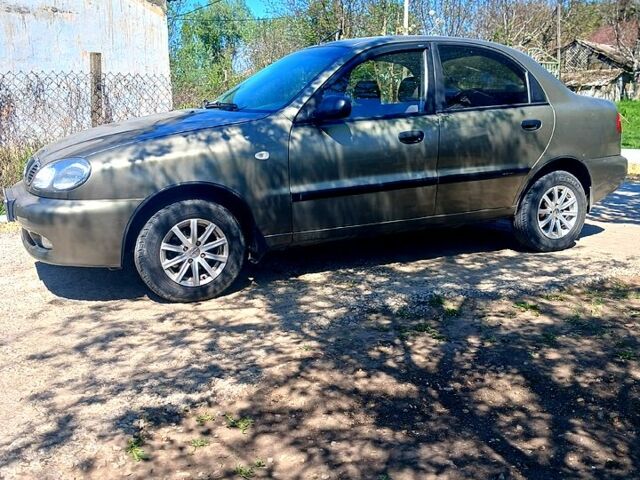 Дэу Сенс, объемом двигателя 1.3 л и пробегом 200 тыс. км за 1900 $, фото 2 на Automoto.ua