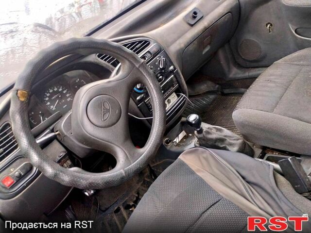 Дэу Сенс, объемом двигателя 1.3 л и пробегом 200 тыс. км за 800 $, фото 4 на Automoto.ua