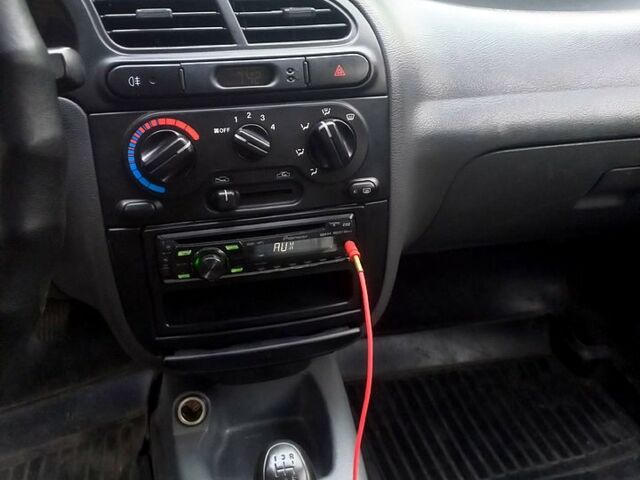 Дэу Сенс, объемом двигателя 1.3 л и пробегом 180 тыс. км за 1600 $, фото 3 на Automoto.ua