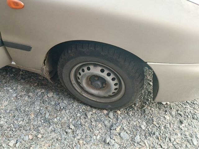 Желтый Дэу Сенс, объемом двигателя 1.3 л и пробегом 160 тыс. км за 1000 $, фото 6 на Automoto.ua