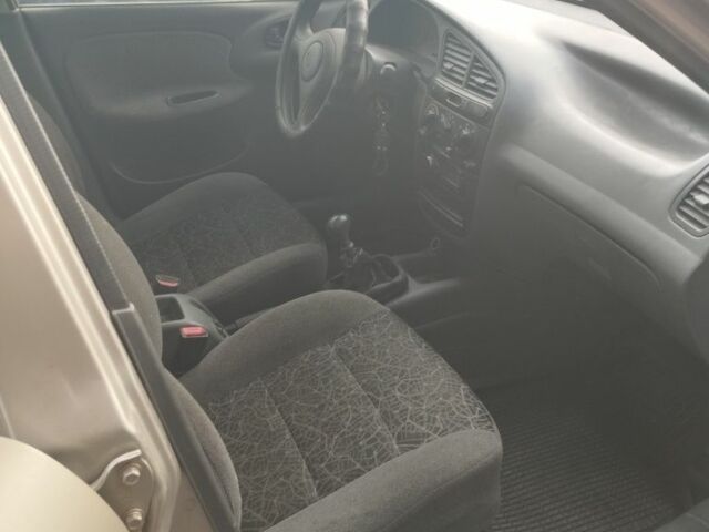 Желтый Дэу Сенс, объемом двигателя 1.3 л и пробегом 160 тыс. км за 1000 $, фото 2 на Automoto.ua