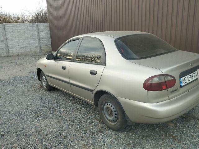 Желтый Дэу Сенс, объемом двигателя 1.3 л и пробегом 160 тыс. км за 1000 $, фото 1 на Automoto.ua