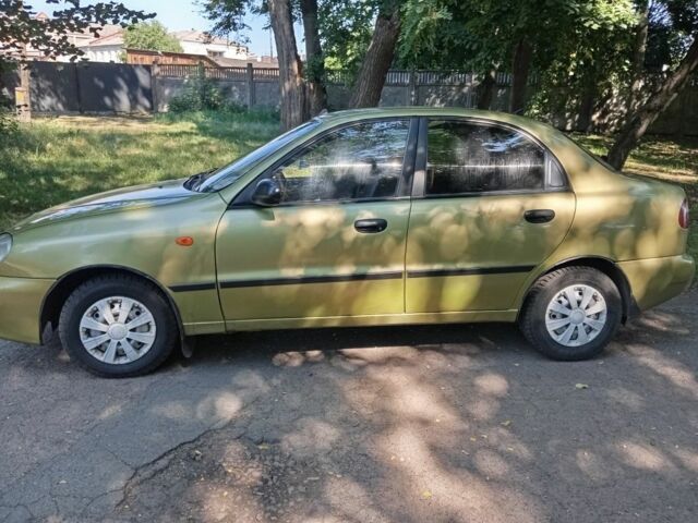 Желтый Дэу Сенс, объемом двигателя 1.4 л и пробегом 2 тыс. км за 1650 $, фото 1 на Automoto.ua