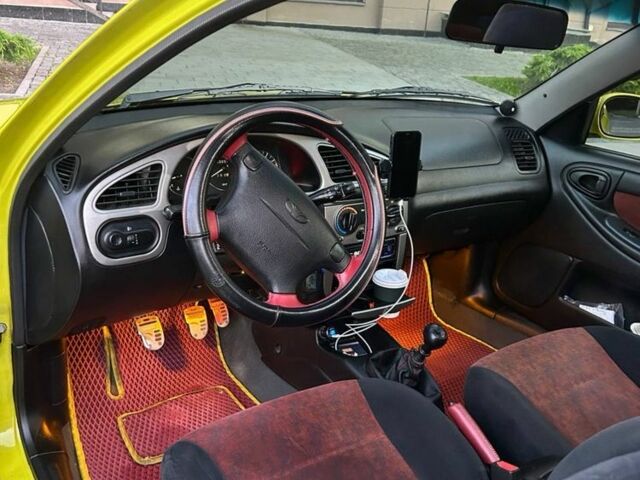Желтый Дэу Сенс, объемом двигателя 1.6 л и пробегом 141 тыс. км за 4100 $, фото 17 на Automoto.ua