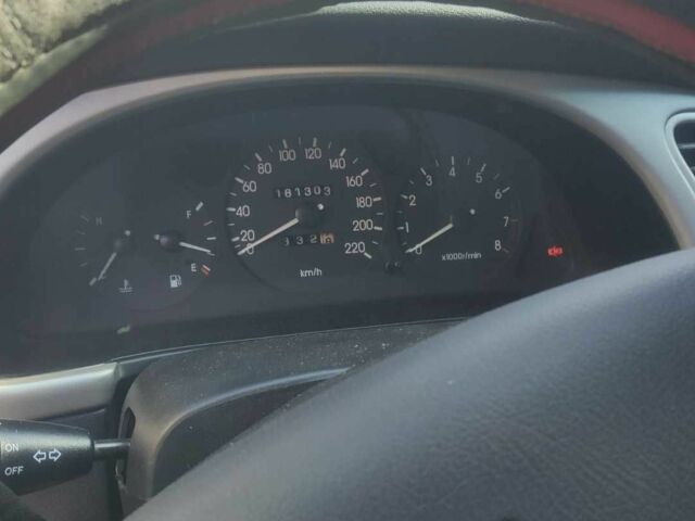 Желтый Дэу Сенс, объемом двигателя 1.6 л и пробегом 183 тыс. км за 3000 $, фото 5 на Automoto.ua