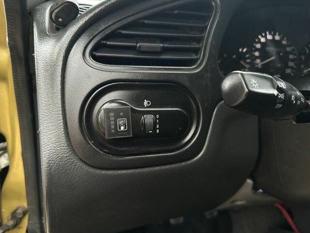 Желтый Дэу Сенс, объемом двигателя 1.5 л и пробегом 244 тыс. км за 2699 $, фото 12 на Automoto.ua