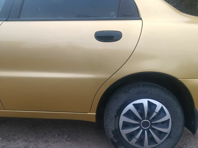 Жовтий Деу Сенс, об'ємом двигуна 1.5 л та пробігом 240 тис. км за 2300 $, фото 5 на Automoto.ua