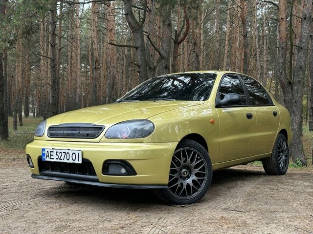 Желтый Дэу Сенс, объемом двигателя 1.5 л и пробегом 244 тыс. км за 2699 $, фото 2 на Automoto.ua