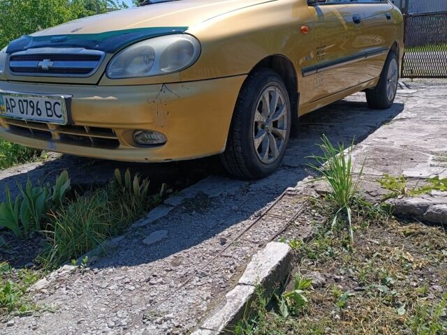 Желтый Дэу Сенс, объемом двигателя 1.3 л и пробегом 230 тыс. км за 1802 $, фото 3 на Automoto.ua