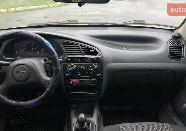 Желтый Дэу Сенс, объемом двигателя 1.3 л и пробегом 242 тыс. км за 2199 $, фото 9 на Automoto.ua