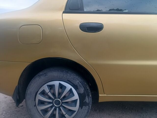 Жовтий Деу Сенс, об'ємом двигуна 1.5 л та пробігом 240 тис. км за 2300 $, фото 4 на Automoto.ua