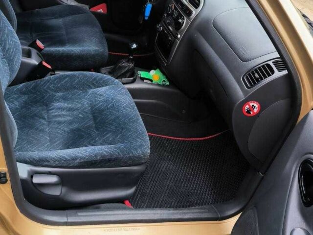 Желтый Дэу Сенс, объемом двигателя 1.6 л и пробегом 250 тыс. км за 2700 $, фото 9 на Automoto.ua