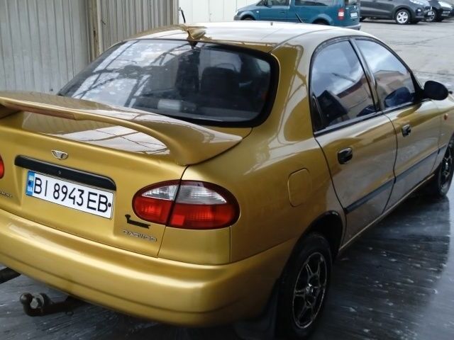 Жовтий Деу Сенс, об'ємом двигуна 1.5 л та пробігом 200 тис. км за 3200 $, фото 3 на Automoto.ua