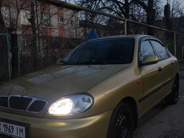 Желтый Дэу Сенс, объемом двигателя 1.6 л и пробегом 260 тыс. км за 2999 $, фото 6 на Automoto.ua
