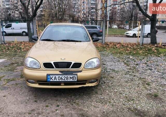 Желтый Дэу Сенс, объемом двигателя 1.6 л и пробегом 250 тыс. км за 2700 $, фото 1 на Automoto.ua