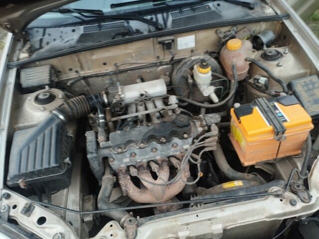 Жовтий Деу Сенс, об'ємом двигуна 1.5 л та пробігом 320 тис. км за 2000 $, фото 9 на Automoto.ua