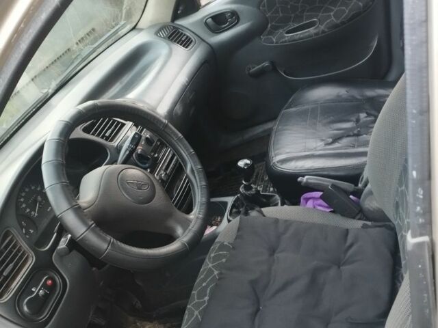 Жовтий Деу Сенс, об'ємом двигуна 1.5 л та пробігом 320 тис. км за 2000 $, фото 8 на Automoto.ua