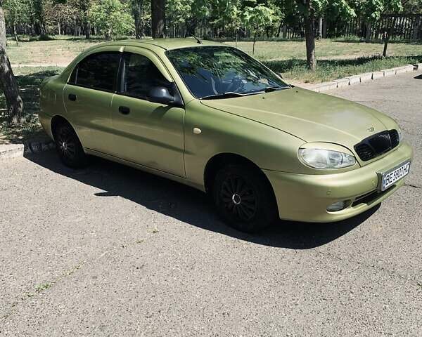 Желтый Дэу Сенс, объемом двигателя 1.3 л и пробегом 223 тыс. км за 2300 $, фото 2 на Automoto.ua