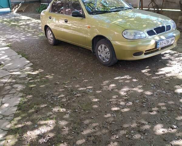 Желтый Дэу Сенс, объемом двигателя 1.3 л и пробегом 167 тыс. км за 2200 $, фото 3 на Automoto.ua