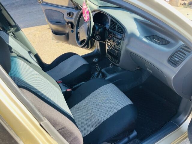 Желтый Дэу Сенс, объемом двигателя 1.3 л и пробегом 236 тыс. км за 1450 $, фото 9 на Automoto.ua